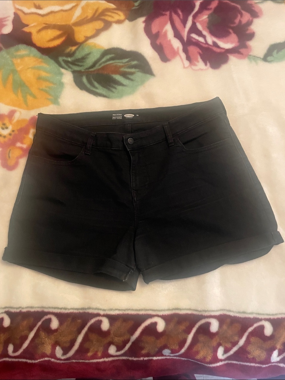 Old Navy Black Women's Denim Shorts Semi-Fit Stretch Size 14